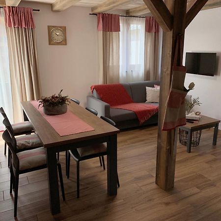 Apartmany Poco Loco 페츠 포트 스네스코우 외부 사진